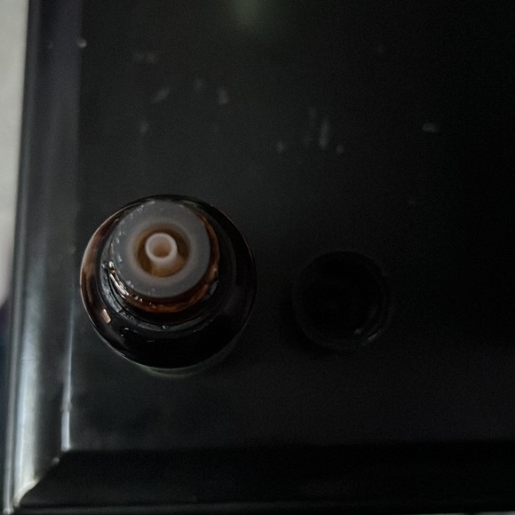 Maple Holistics Tea Tree 100% pure essential oil used twice 1 fl ounce - Picture 5 of 5